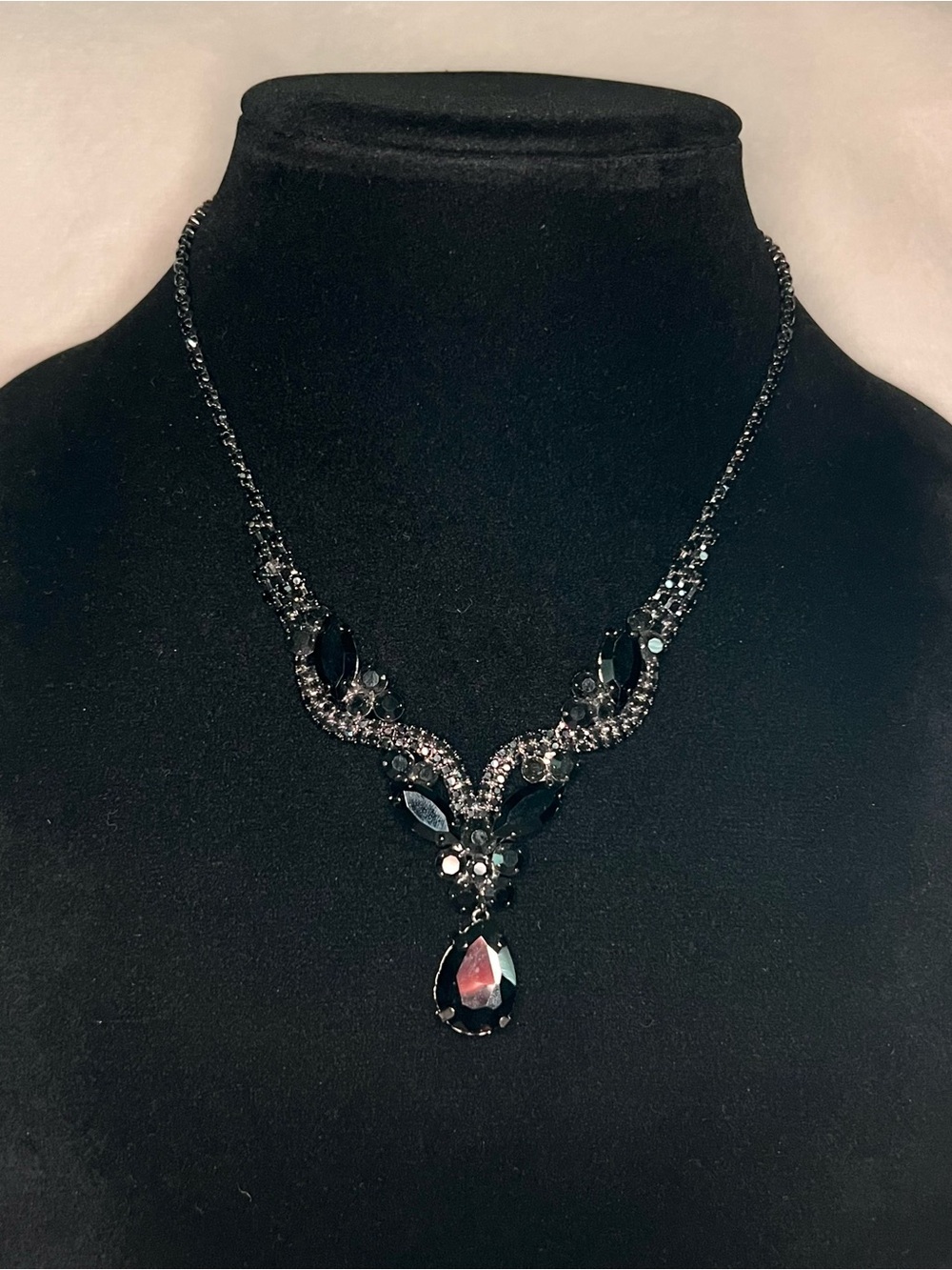 Black Crystal Teardrop Statement Necklace